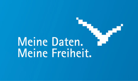 Logo bestehend aus Wortmarke »Meine Daten. Meine Freiheit.« und einer Möwe in Form von Pixeln