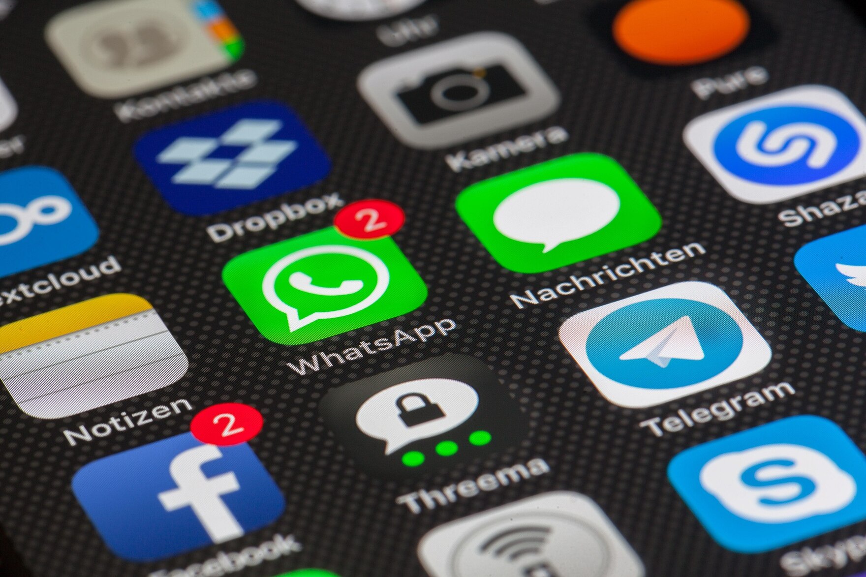 Social-Media-Apps auf einem Display